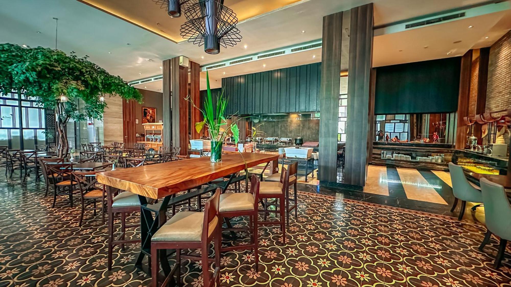 Swiss-Belinn Karawang Exteriör bild