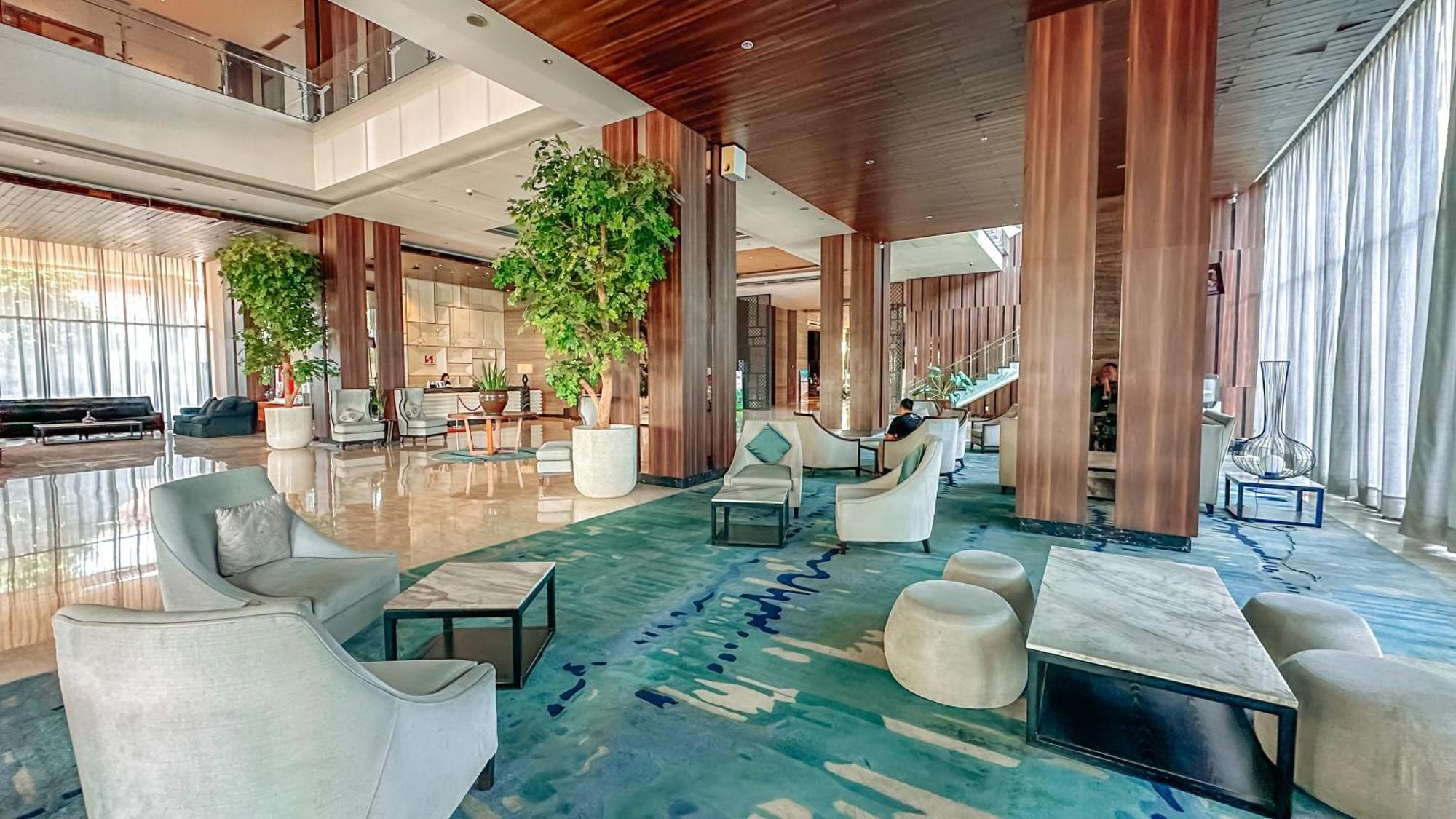 Swiss-Belinn Karawang Exteriör bild