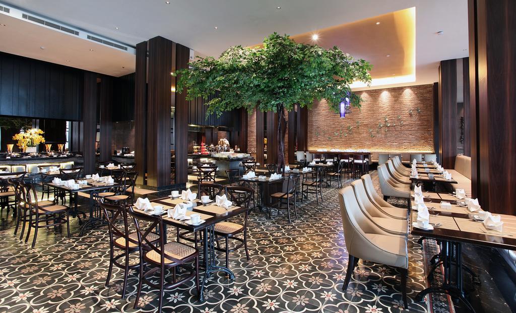 Swiss-Belinn Karawang Exteriör bild