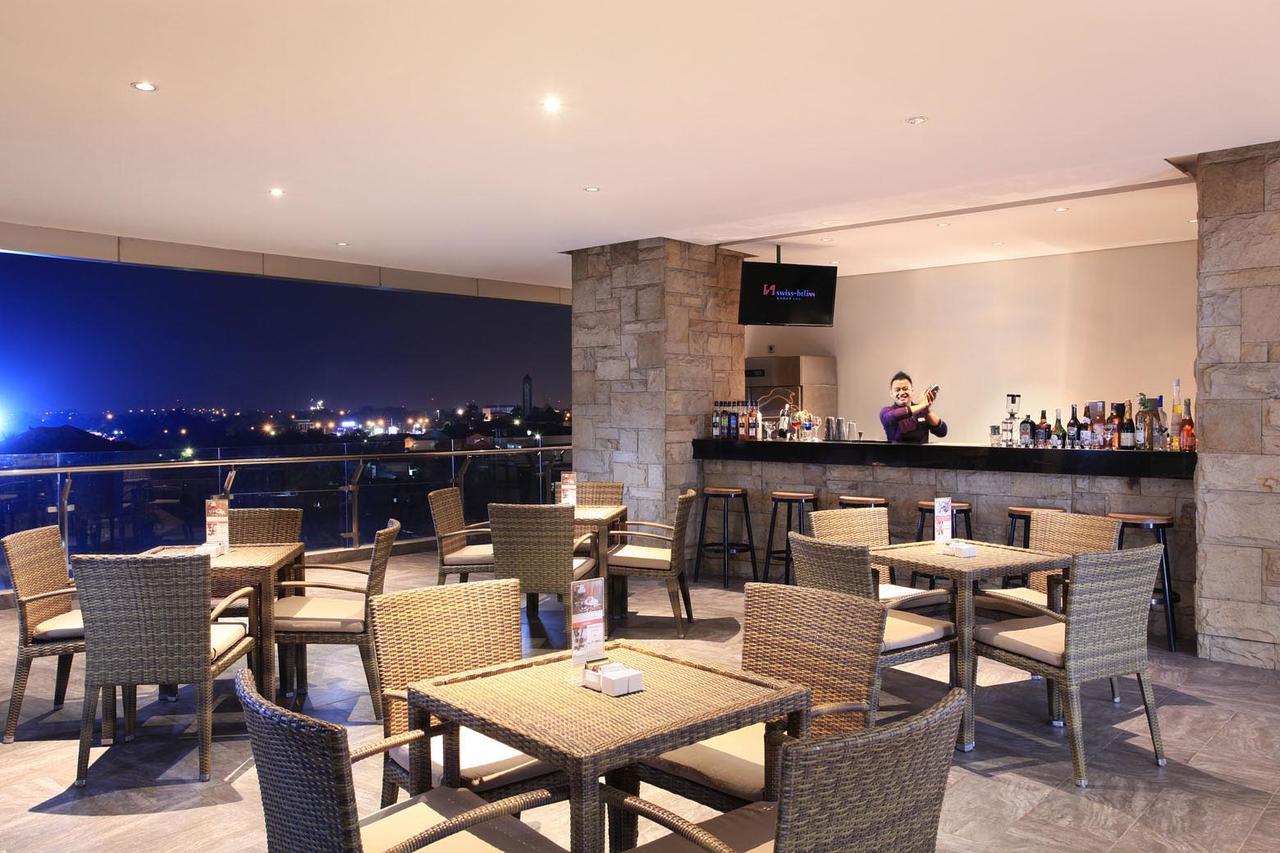 Swiss-Belinn Karawang Exteriör bild